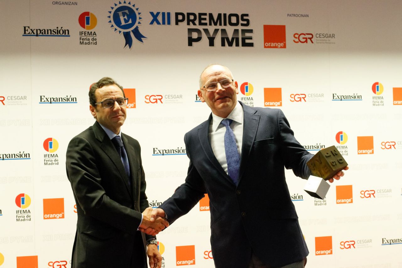 Premio a la empresa Scutum.