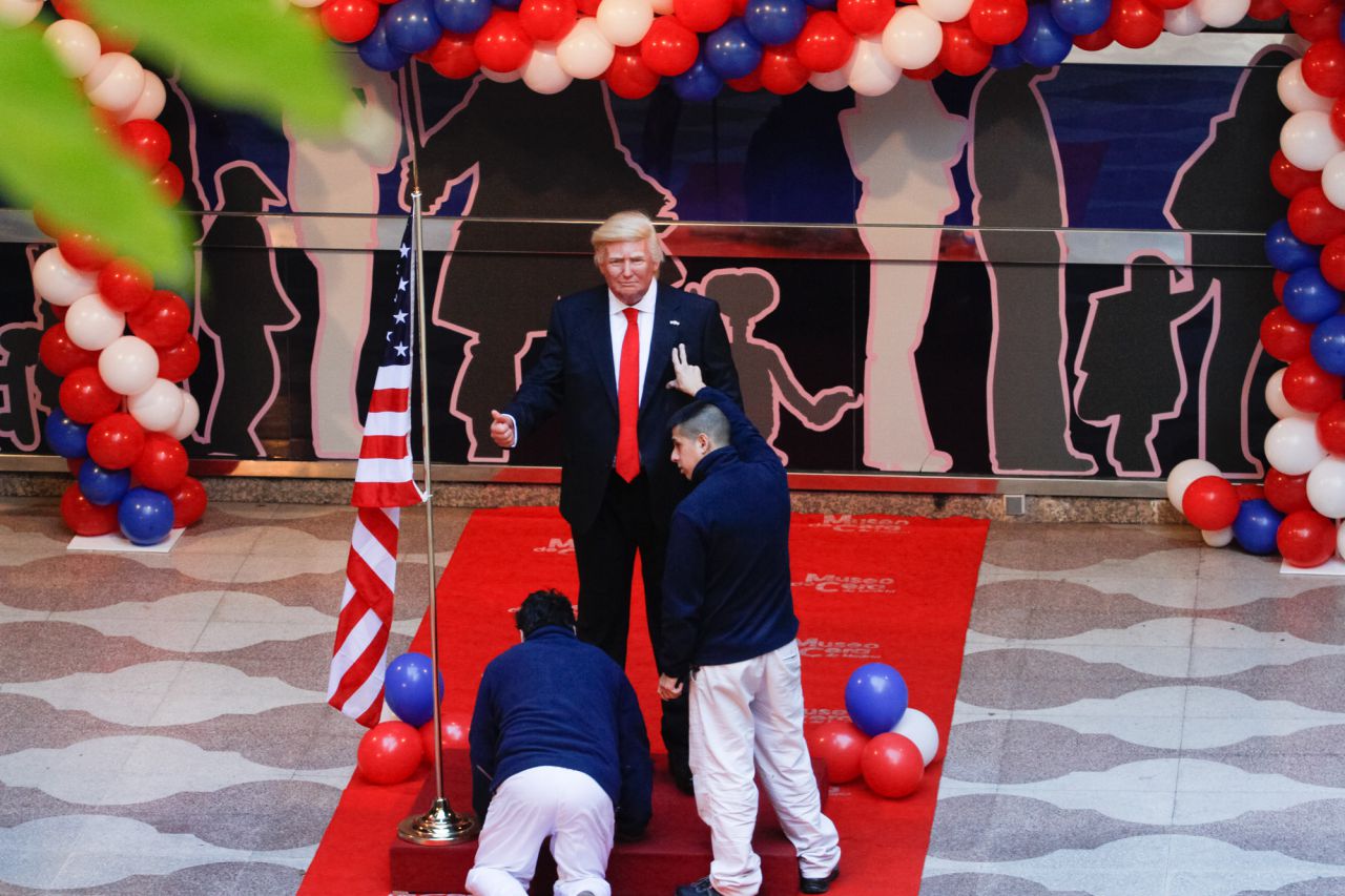 Durante el acto de presentación de la nueva figura del Museo de Cera,  una activista de Femen ha irrumpido en la sala pidiendo 