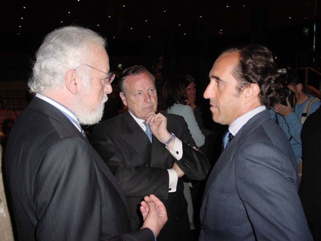 Luis Eduardo Cortés, José María Álvarez del Manzano e Ignacio del Río.