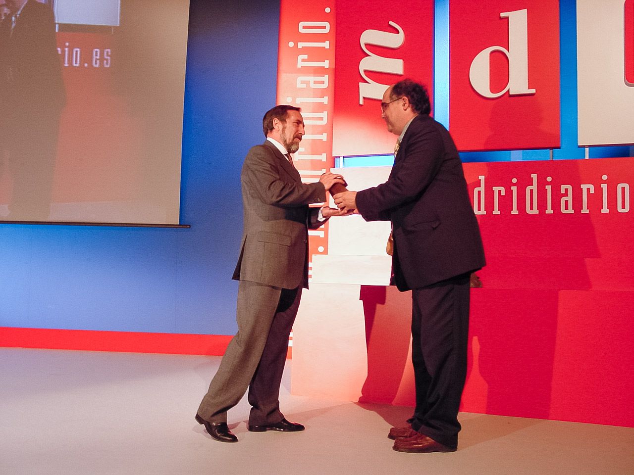 Juan Barranco, senador por la Comunidad de Madrid, y Pedro Blasco, de El Mundo.