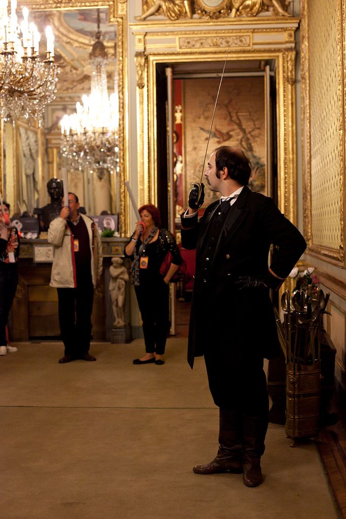 Visita nocturna teatralizada en el Palacio de Linares