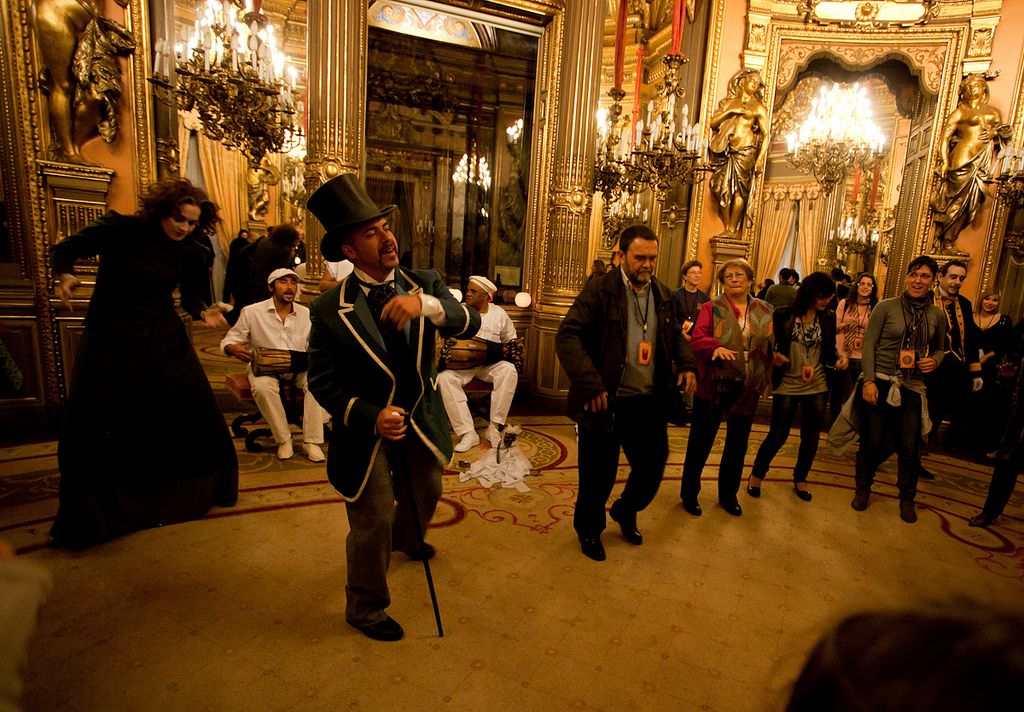 Visita nocturna teatralizada en el Palacio de Linares