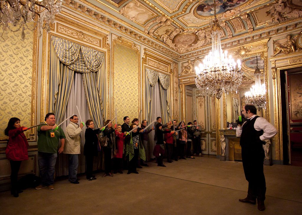 Visita nocturna teatralizada en el Palacio de Linares