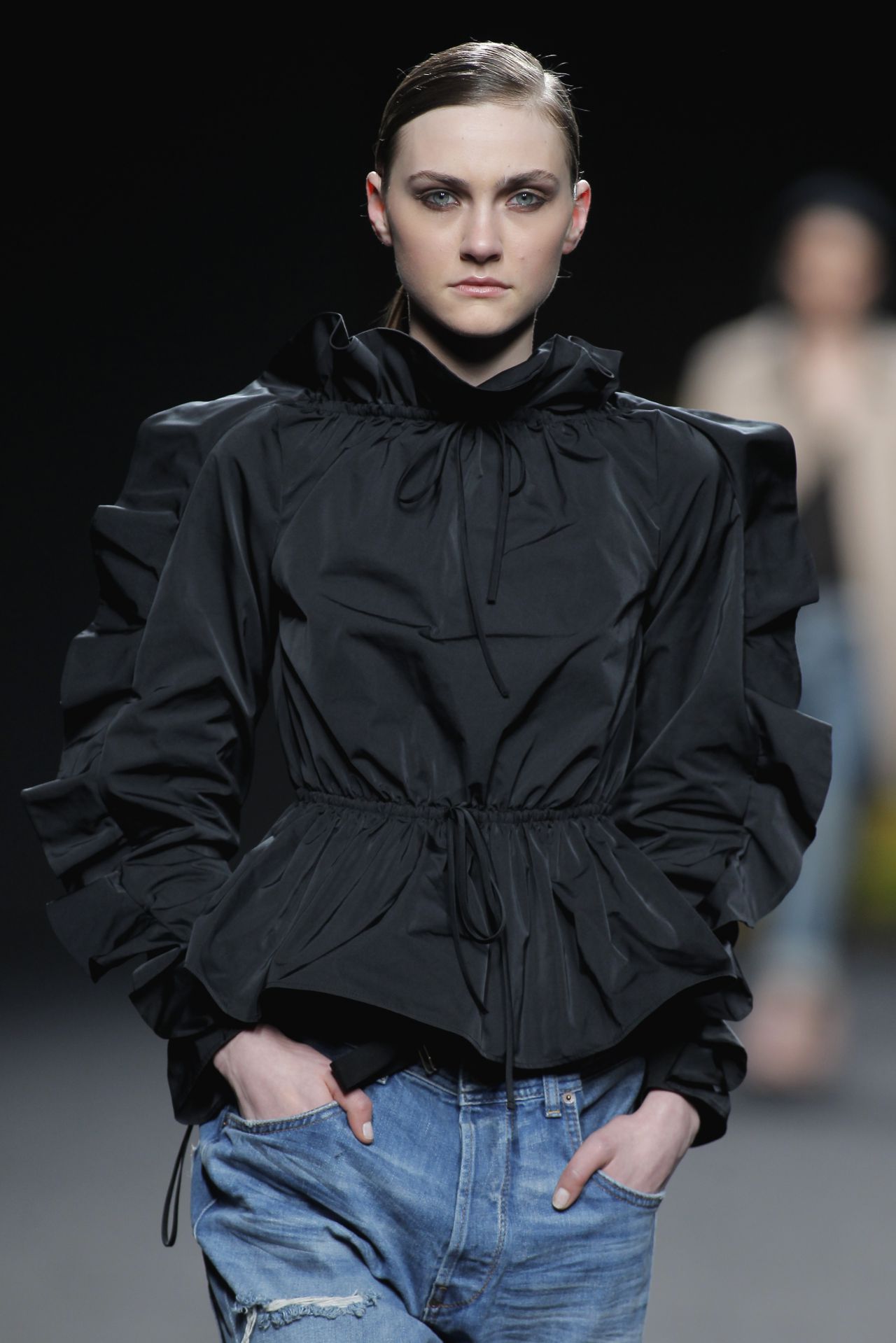  Juanjo Oliva se estrenó en la pasarela madrileña con su nueva firma Oliva.