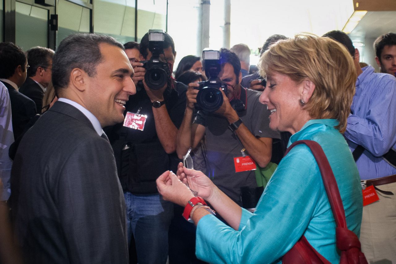 Rafael Simancas y Esperanza Aguirre en la Asamblea de Madrid.