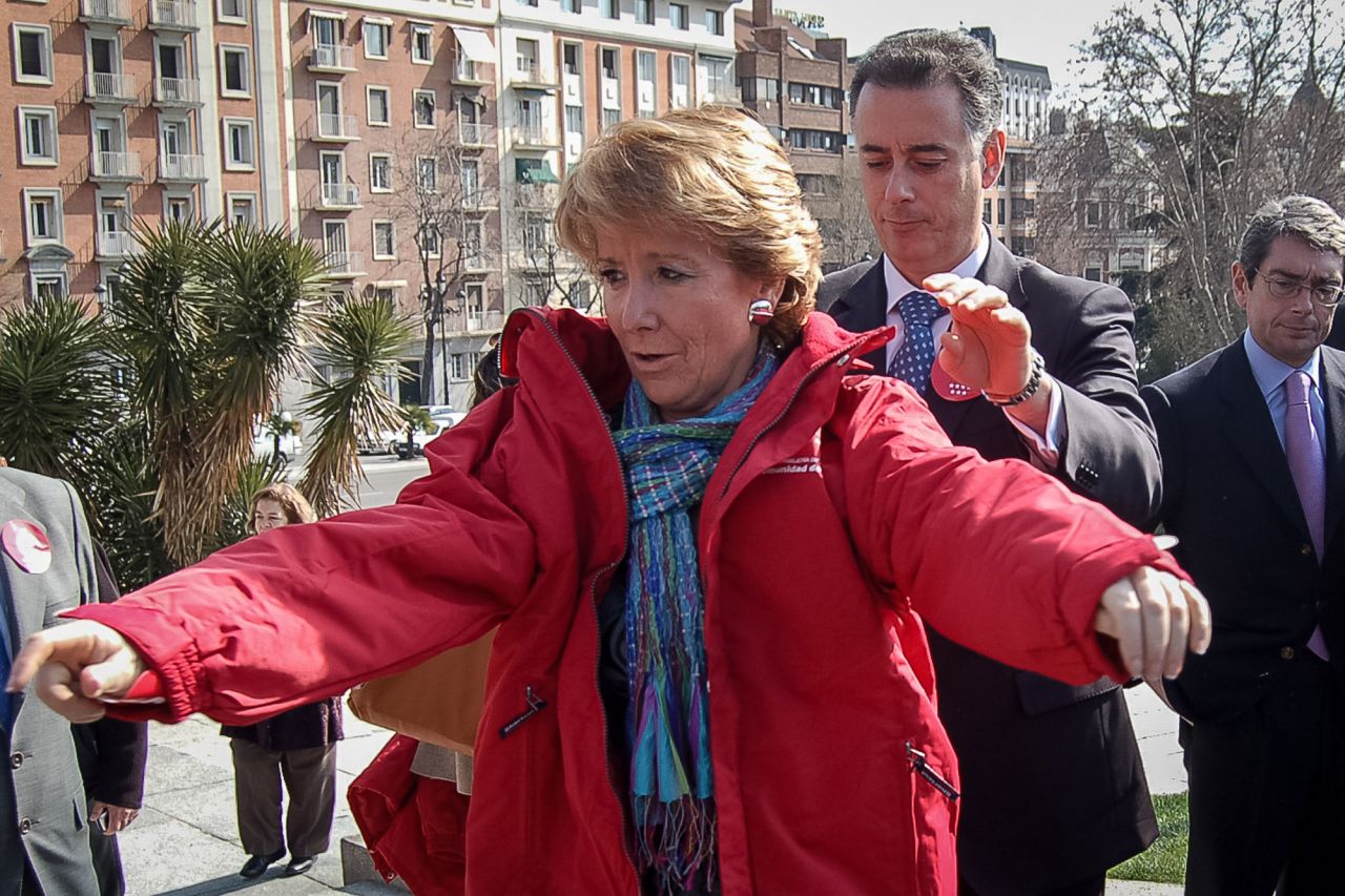 Esperanza Aguirre y López Viejo en un acto de la Comunidad de Madrid.