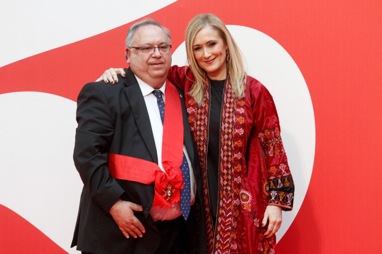 Cristina Cifuentes y el doctor Jesús Vaquero