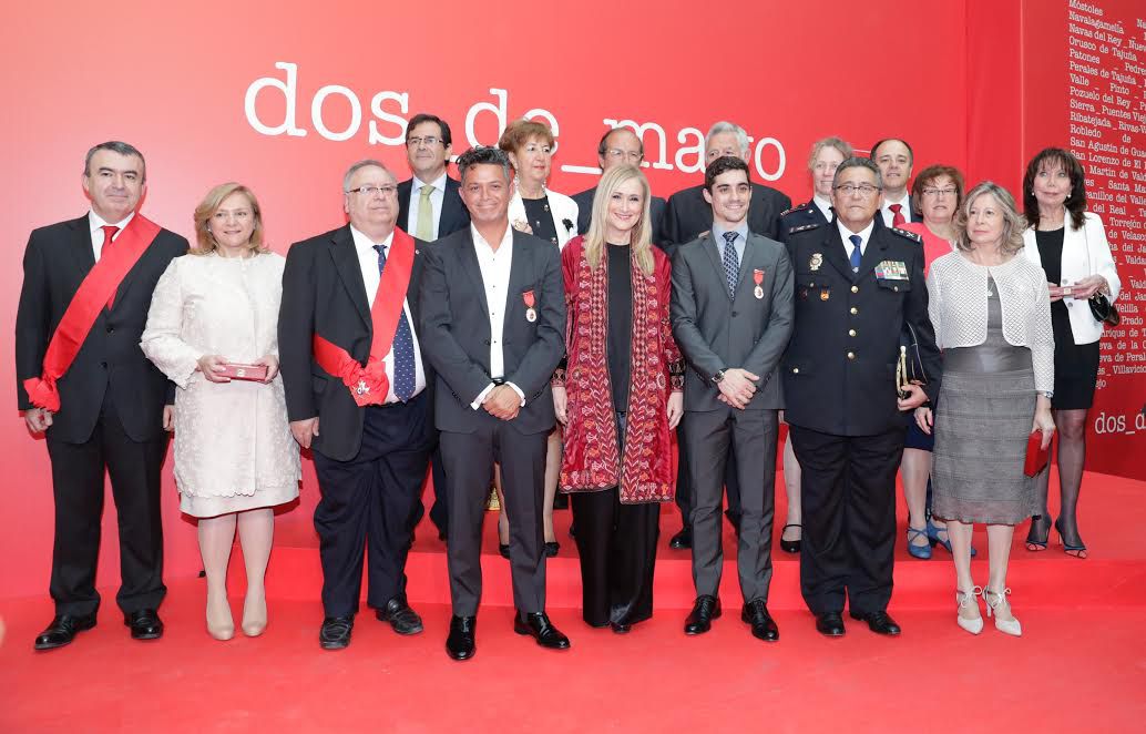 Foto de familia de los premiados