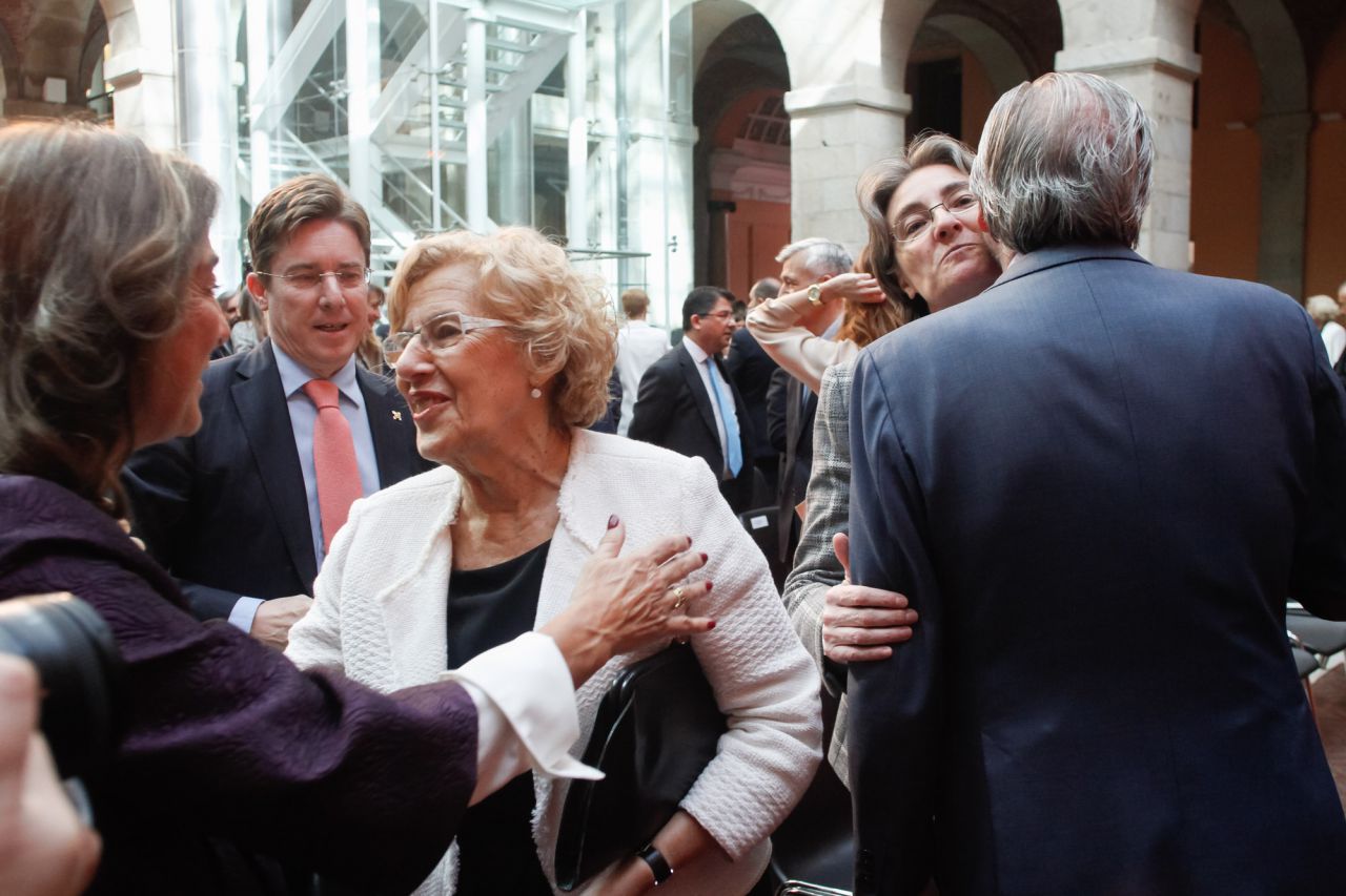 Llegada de la alcaldesa de Madrid, Manuela Carmena, y de su número dos, Marta Higueras.