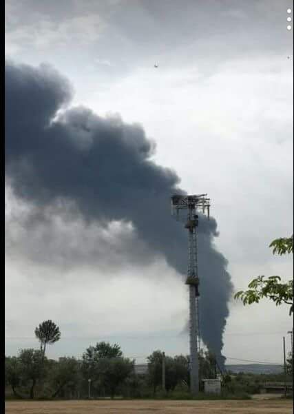 El humo del incendio de Arganda visto desde Velilla de San Antonio. 
