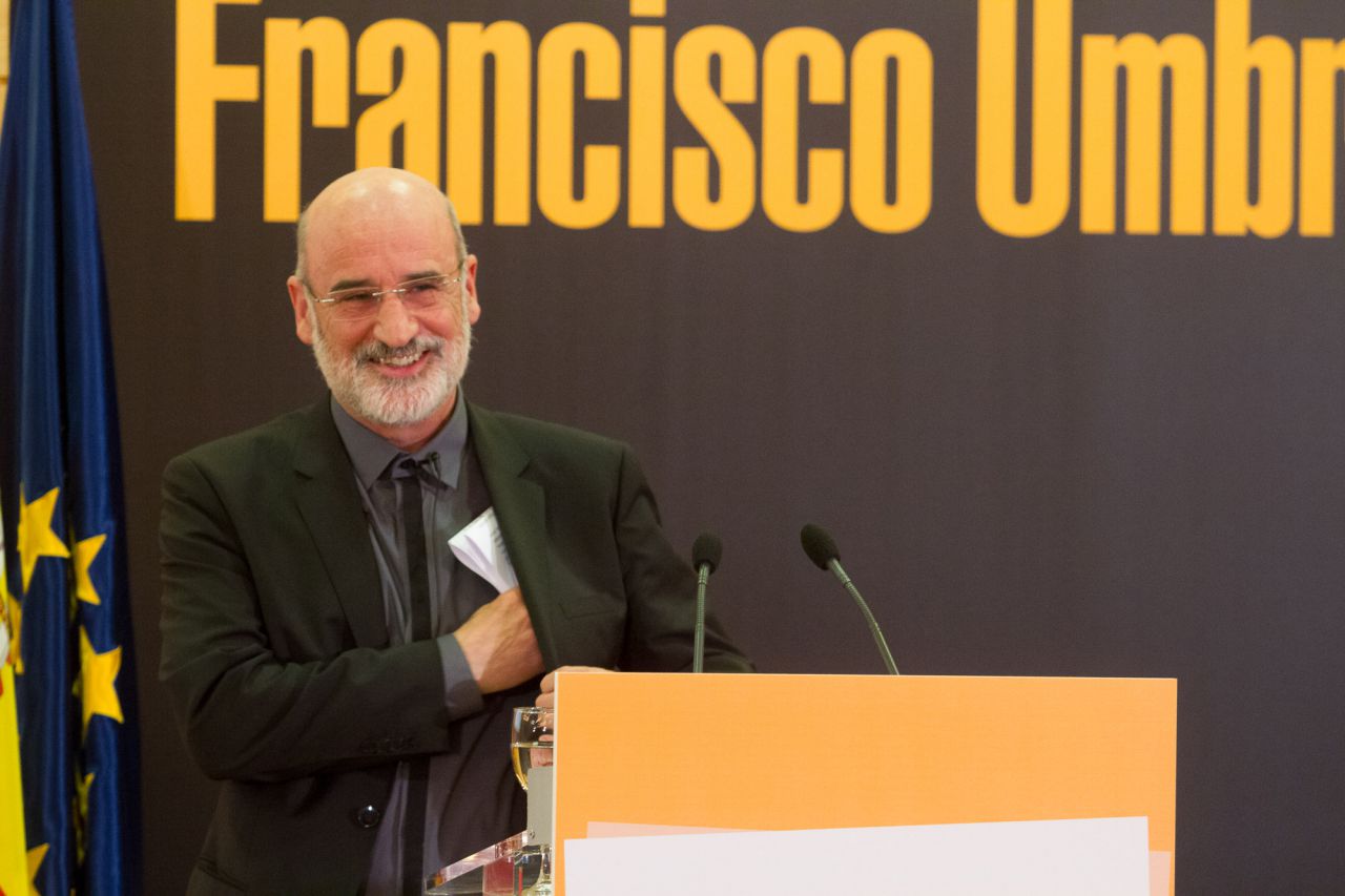 Fernando Aramburu, autor de 'Patria', en un momento de su discurso.