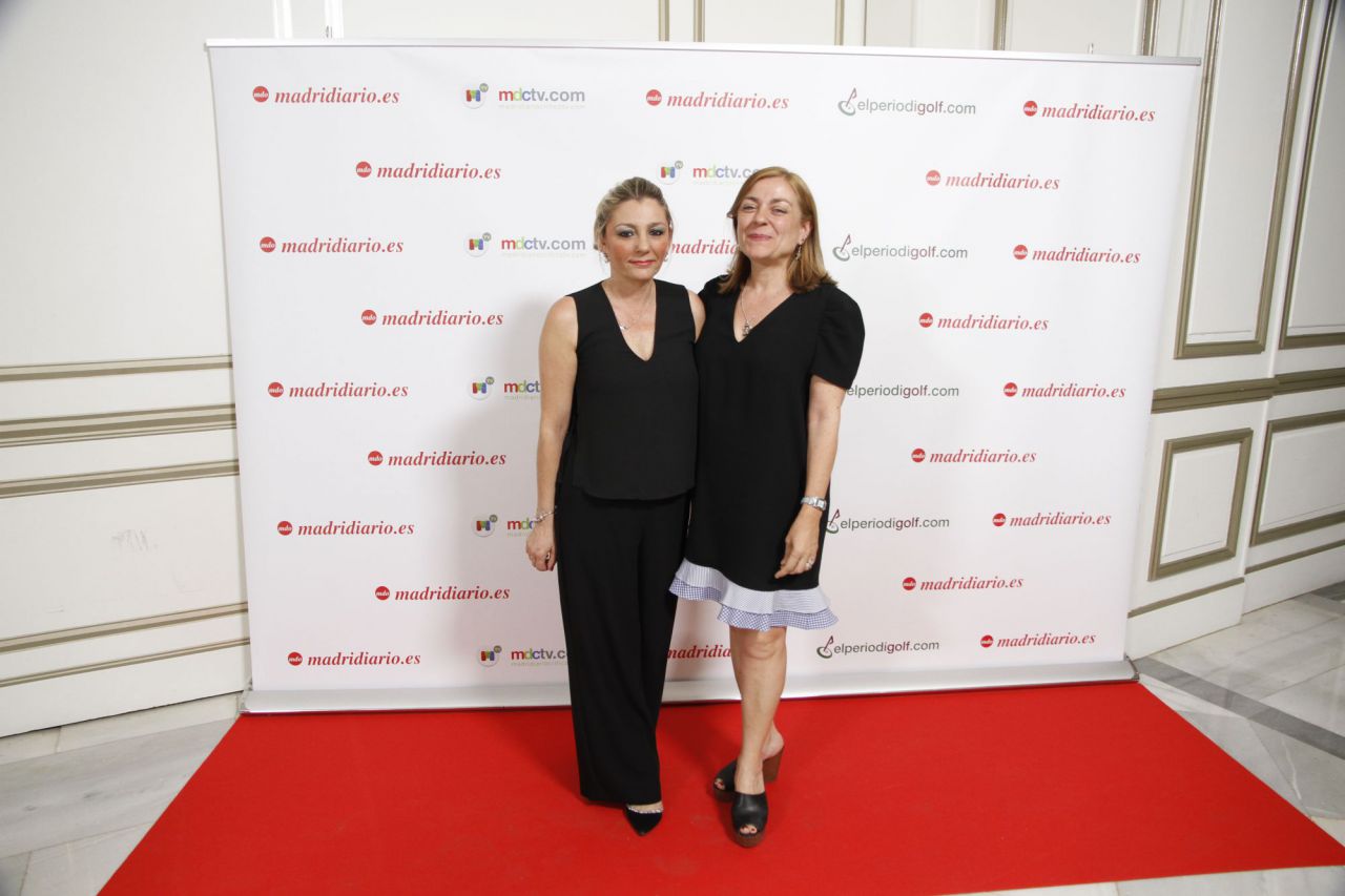 Consuelo Sánchez Naranjo e Inés Sánchez Naranjo en los premios