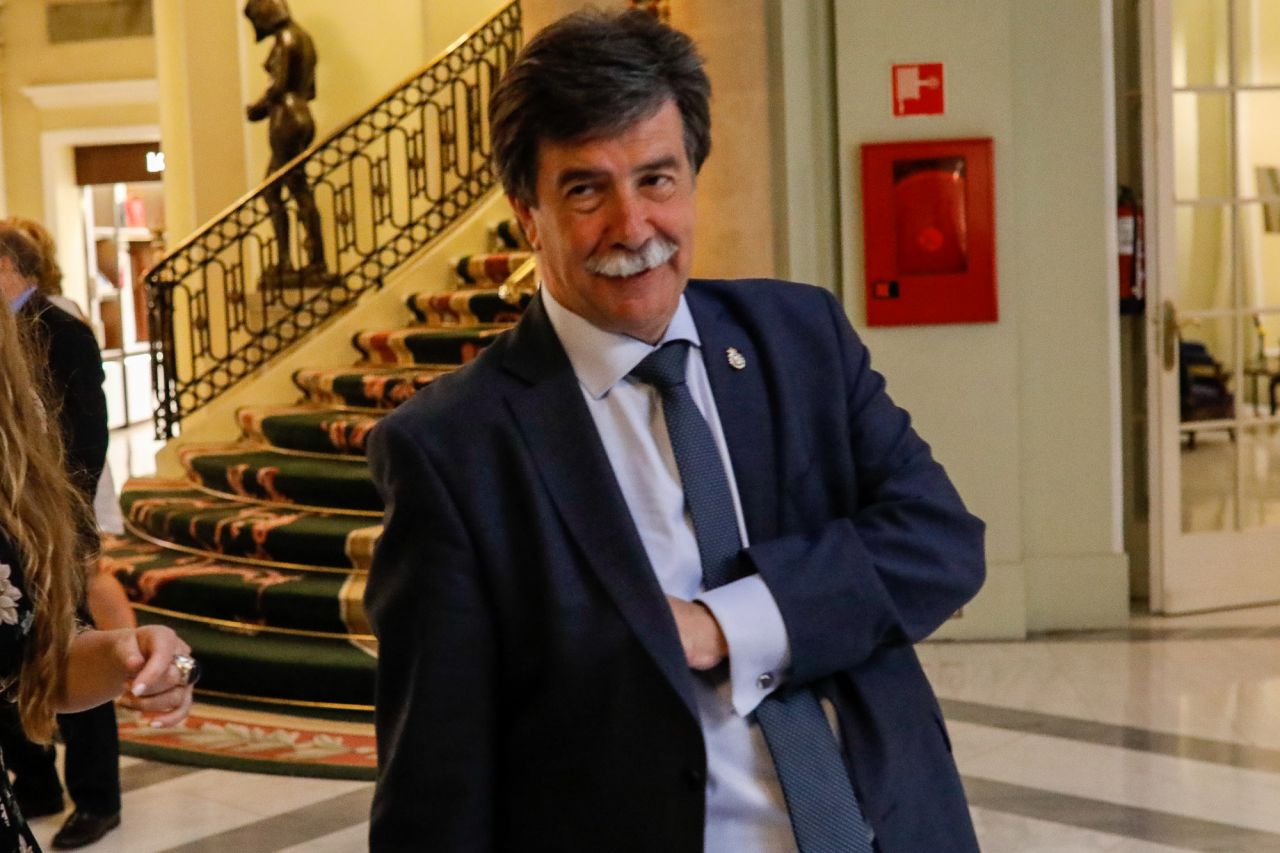 El doctor Javier Urra, director clínico de Recurra Ginso.