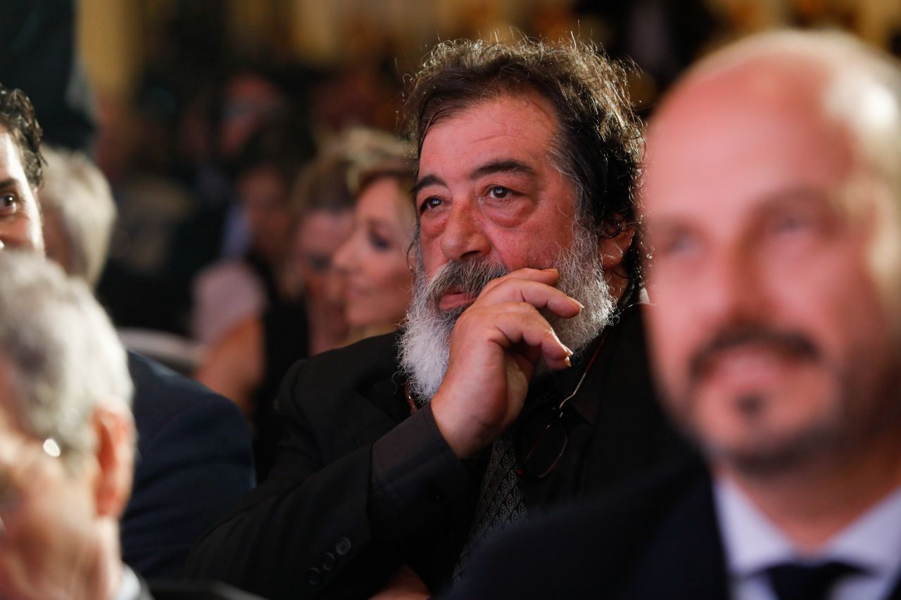 El escultor de los premios Madrid, José Miguel Utande.