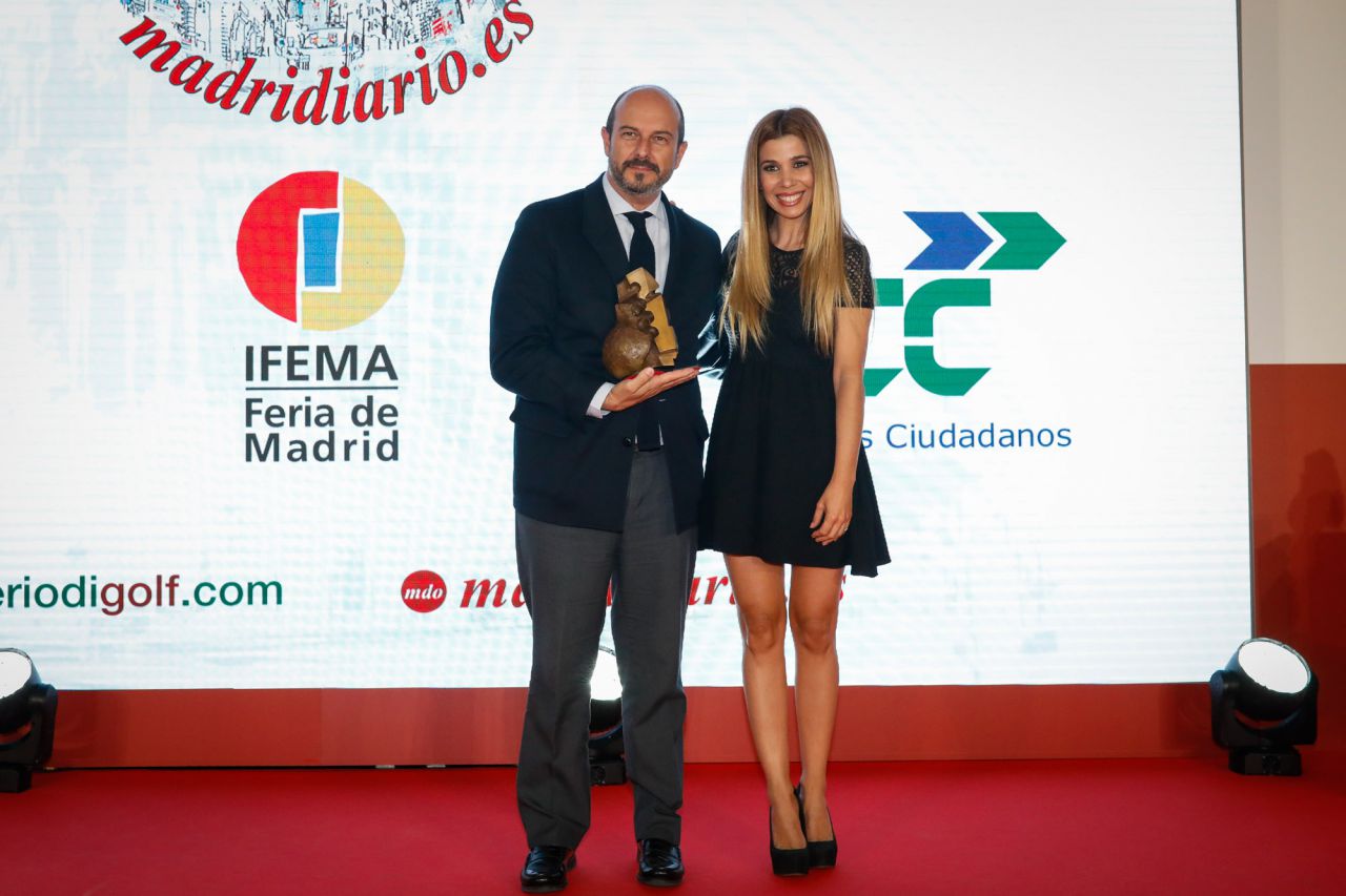 El consejero de Transportes ha recogido el premio a la movilidad por el Abono Joven.