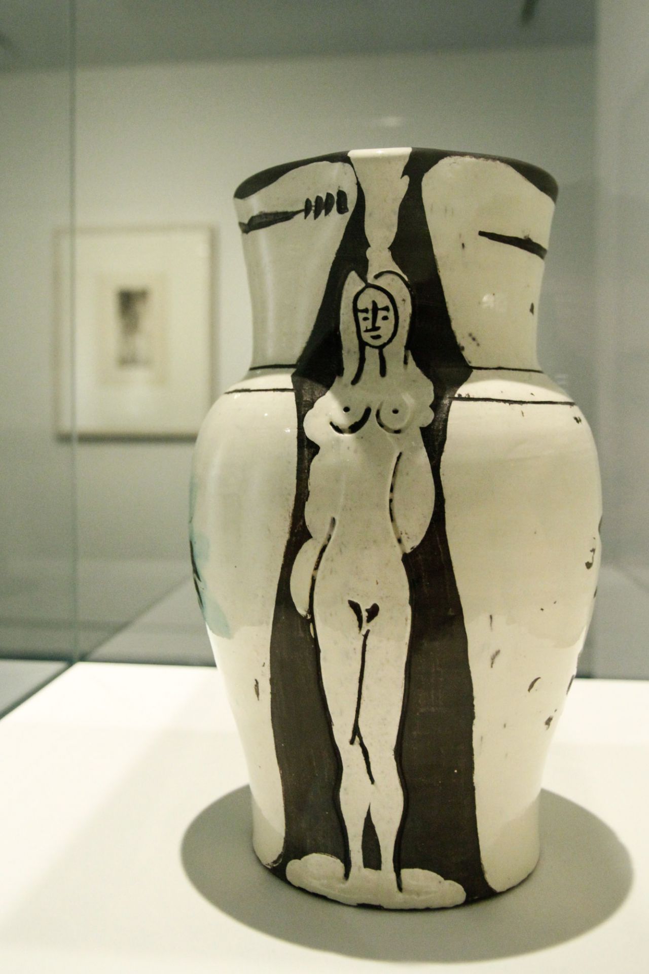 'El esplendor de los cuerpos', muestra la influencia de la iconografía griega y romana en la representación del desnudo que realiza el artista, imprimiendo en ellas gran sensualidad