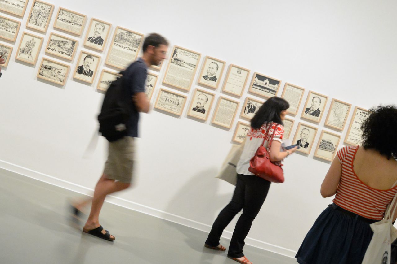 Exposición 'Bibliotecas insólitas'. Una muestra de obras de arte que reflexionan sobre la idea de biblioteca junto a una selección de ediciones de artista, libros de referencia, dibujos y objetos realizados por artistas contemporáneos.