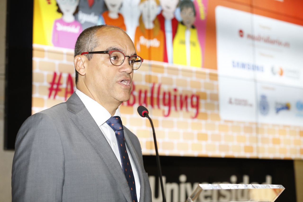 Ponencia inaugural a cargo del consejero de Educación de la Comunidad de Madrid, Rafael Van Grieken.