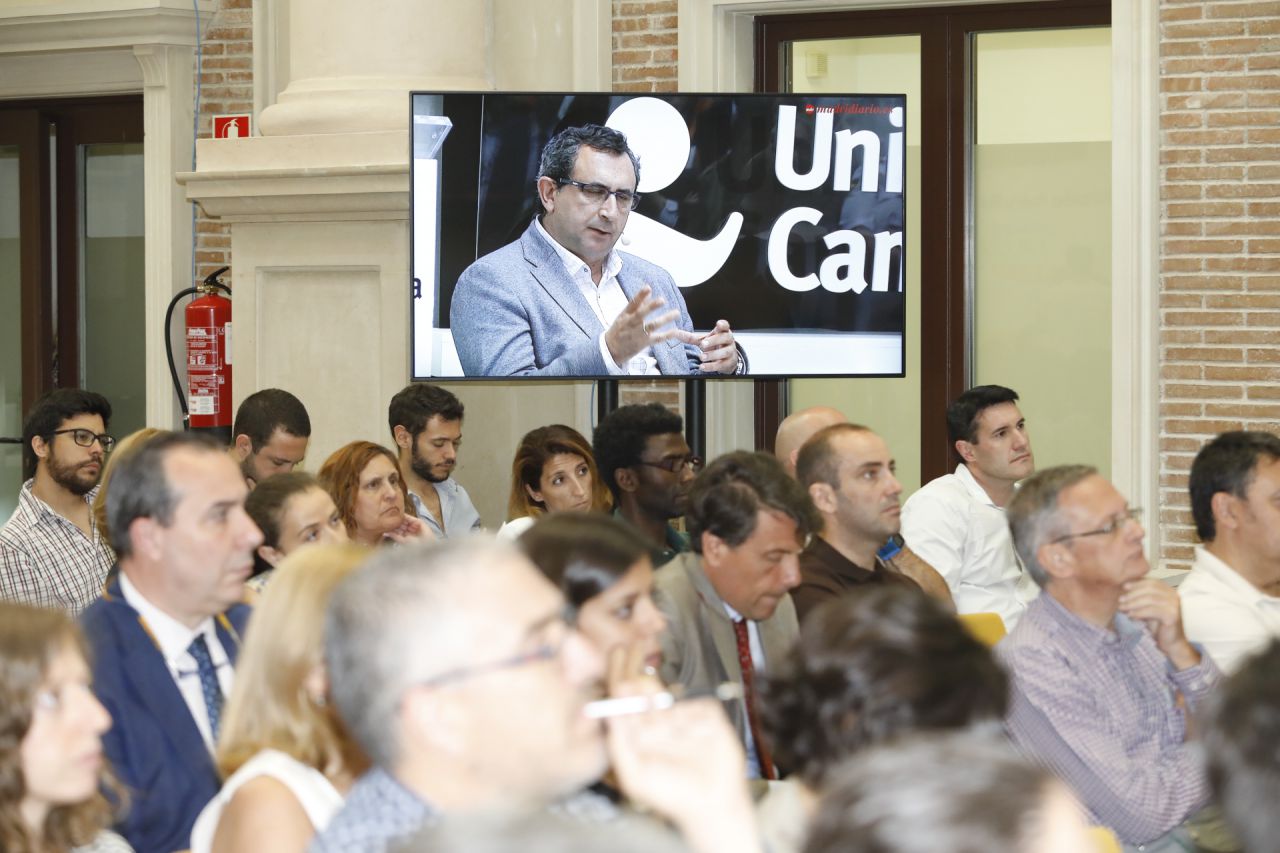 Público asistente a las II Jornadas sobre Educación Alerta 'Bullying'