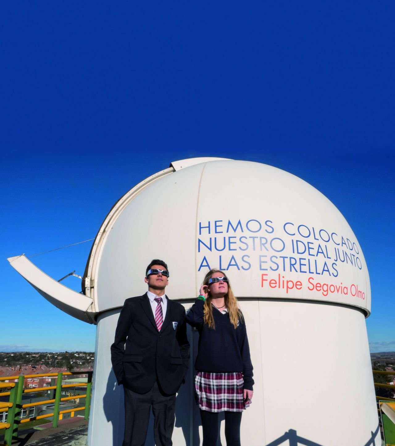 Materias como la comunicación, el teatro, el arte, la música o la astronomía comparten importancia con las matemáticas o la historia.