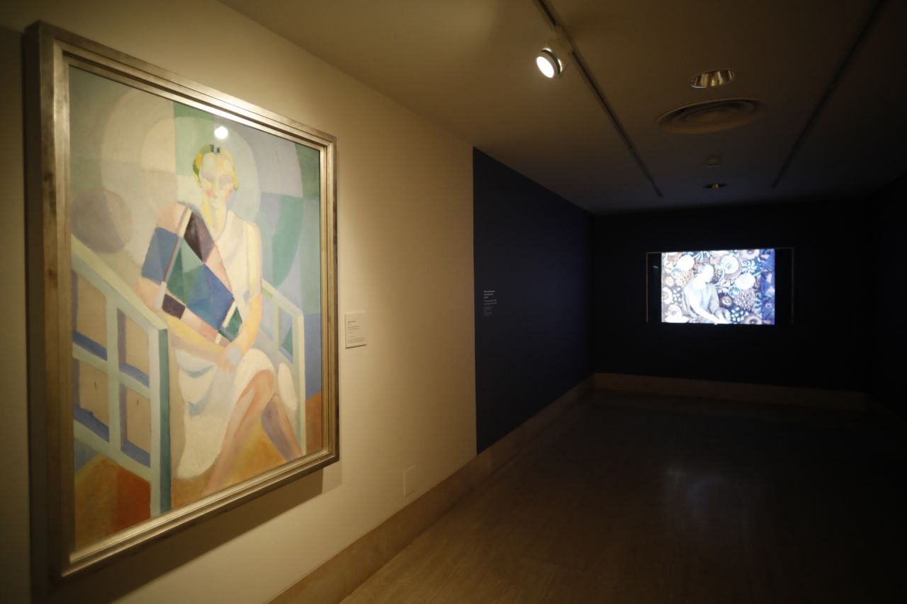 'Sonia Delaunay. Arte, diseño y moda' será la primera exposición monográfica de la artista en nuestro país, una combinación de pinturas, diseños de moda y textiles que conviven en una única muestra. 