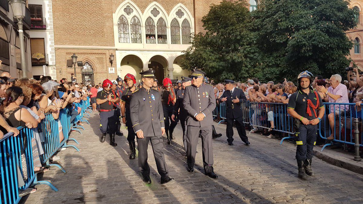 Los Bomberos del Ayuntamiento de Madrid en la procesión de la Virgen de la Paloma