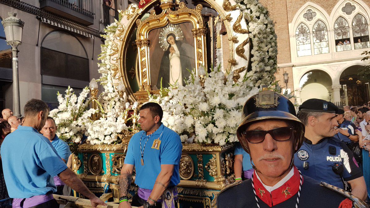 Los Bomberos del Ayuntamiento de Madrid en la procesión de la Virgen de la Paloma