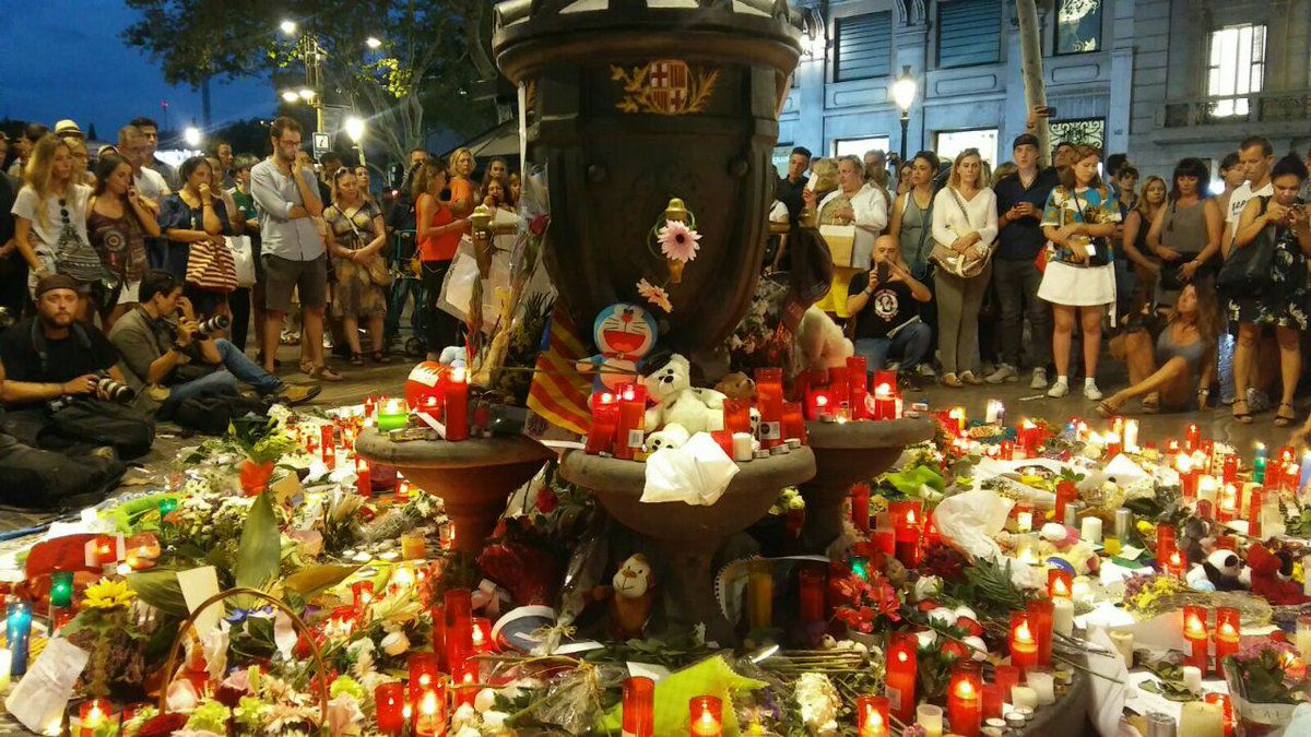 Homenajes a las víctimas de los atentado de Barcelona y Cambrils en Las Ramblas