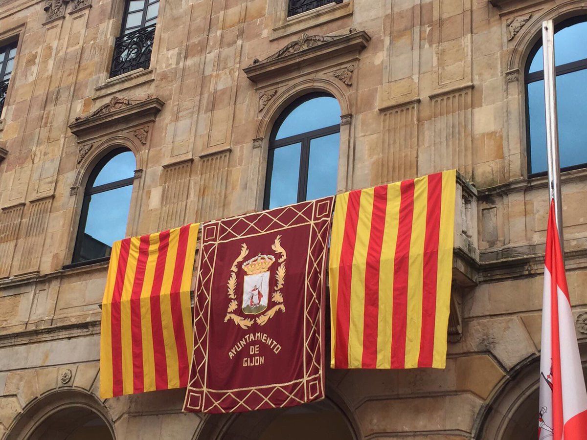 Homenajes a las víctimas de los atentado de Barcelona y Cambrils en Asturias