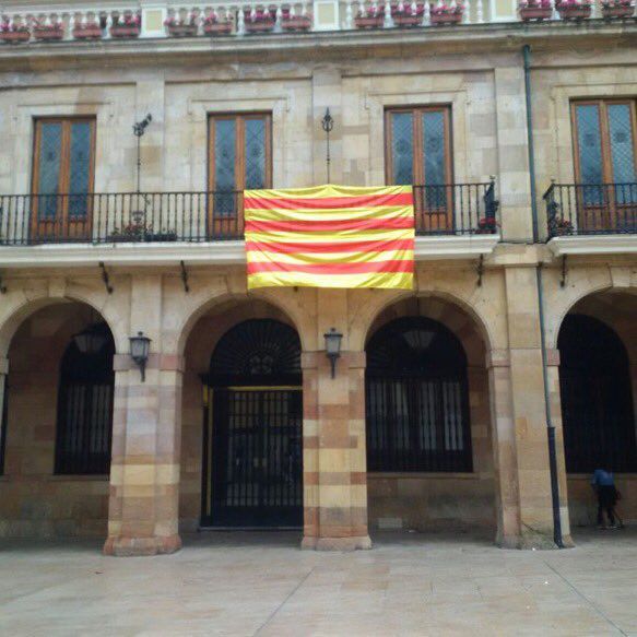 Homenajes a las víctimas de los atentado de Barcelona y Cambrils en Asturias