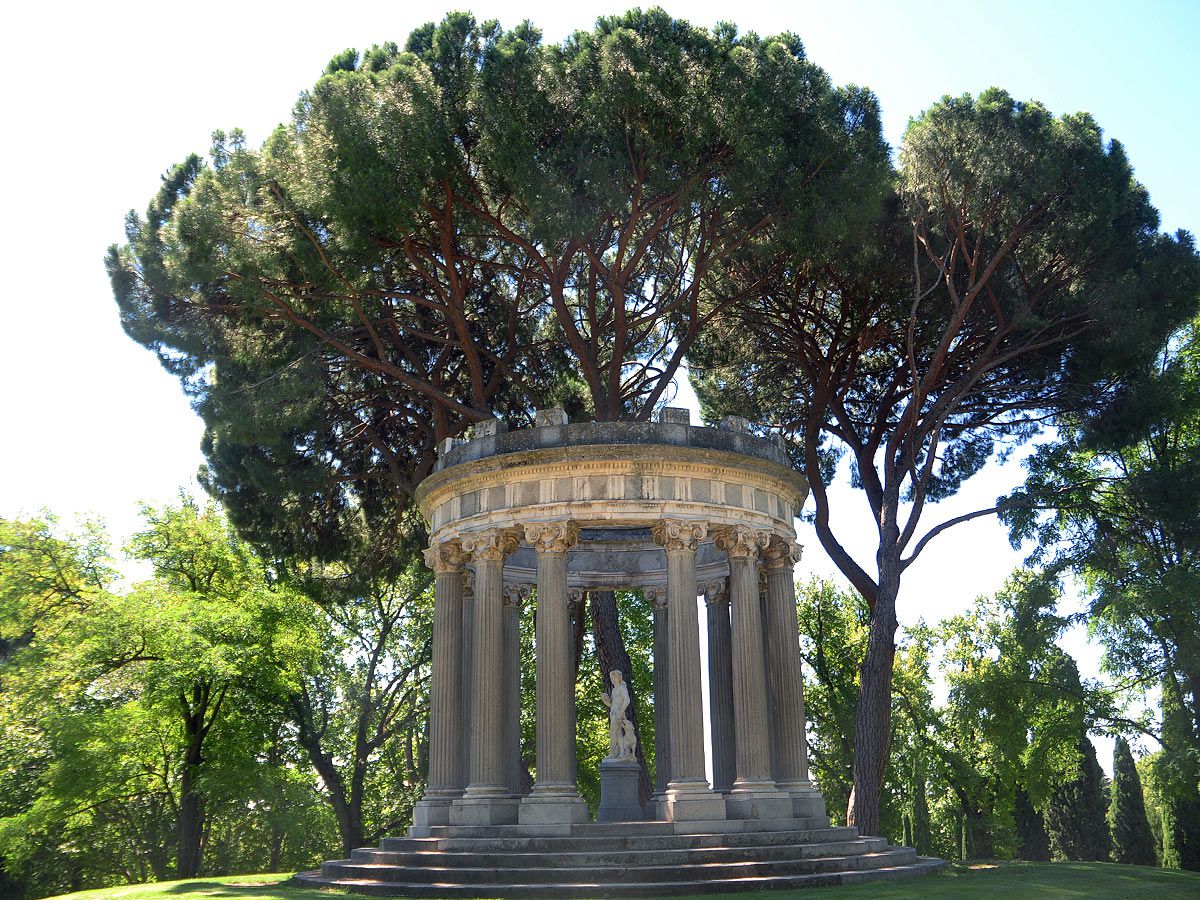 Templete de Baco en Parque el Capricho