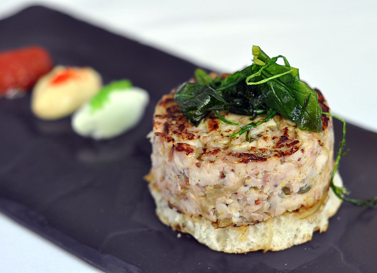 Hamburguesa de bonito del Norte