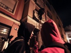 Los 'okupas' dejarán el edificio de Tres Peces