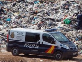 Hallan en un vertedero el cadáver del niño arrojado a un contenedor de basura en Valencia