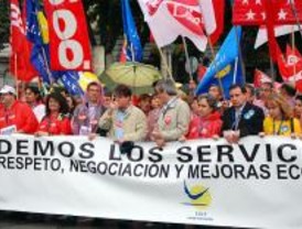 Los empleados públicos se manifiestan para pedir mejoras