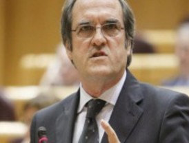 Aguirre exige la dimisión de Gabilondo
