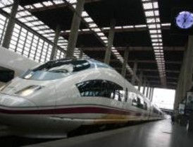 CCOO denuncia que Renfe suprimirá en agosto un AVE Valladolid-Madrid