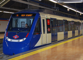 Retrasos en Metro de hasta 50 minutos por "un fallo informático"
