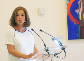 Botella asegura que la 'operación Campamento' es "diferente" de Eurovegas