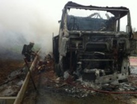 Arde un camión en la A-1
