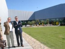 El alcalde de Parla visita el PAU-5 y prevé la apertura en un mes de Parla Natura