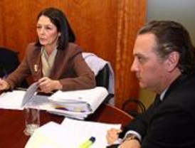 La Comunidad prepara un plan contra el maltrato en familias inmigrantes