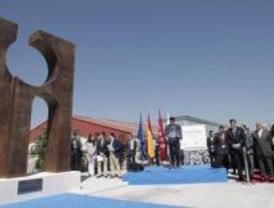 Rajoy y San Gil evitaron saludarse en un acto contra el terrorismo