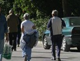 Los mayores de Móstoles podrán recibir la comida a domicilio