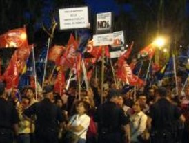 Los trabajadores del Canal 'no se fían' de Aguirre