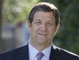 Vecinos de Villanueva piden el cese del alcalde por el 'caso Porto'