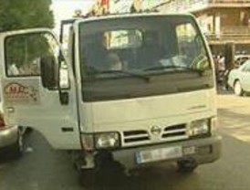 Una niña de 6 años muere atropellada por un camión-grúa en Ciudad Lineal