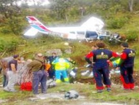Tres heridos graves al estrellarse una avioneta