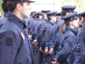 La Policía ofrece formación a los porteros de discoteca
