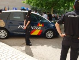 La policía salva a un hombre que quería quemarse a lo bonzo